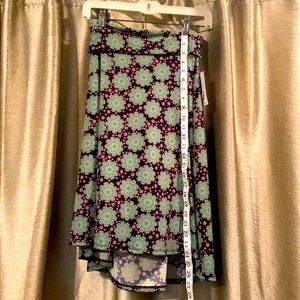 LuLaRoe 24” knee length skirt